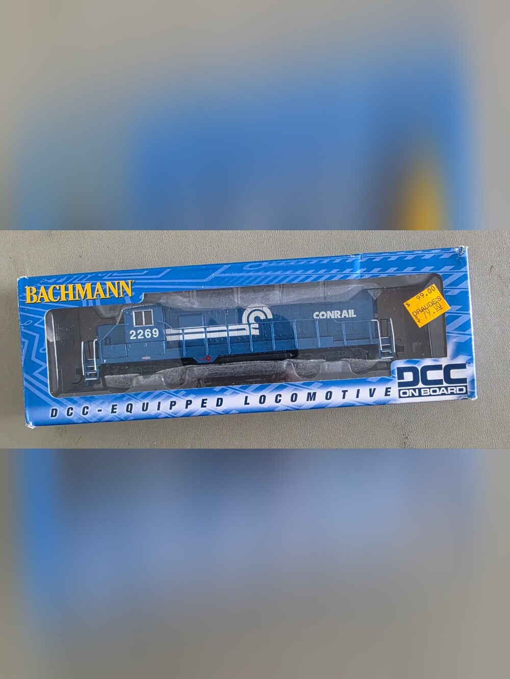 Bachmann Conrail DCC-Equipped Blue Locomotive Model 2269
